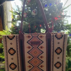Wrangler Geometric Patterned Tote Bag - Brown and Cream